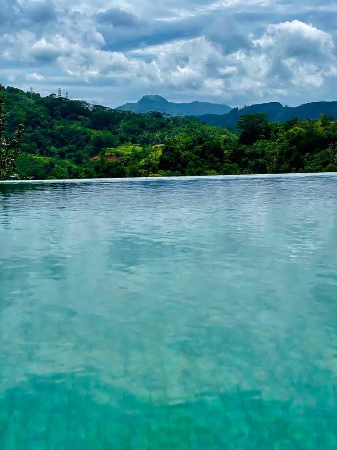 Riverbank Resort กัมโปลา ภายนอก รูปภาพ