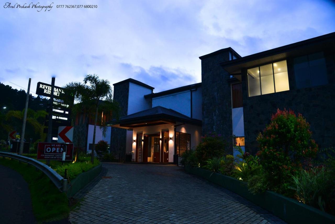 Riverbank Resort กัมโปลา ภายนอก รูปภาพ