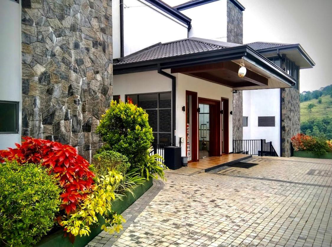 Riverbank Resort กัมโปลา ภายนอก รูปภาพ